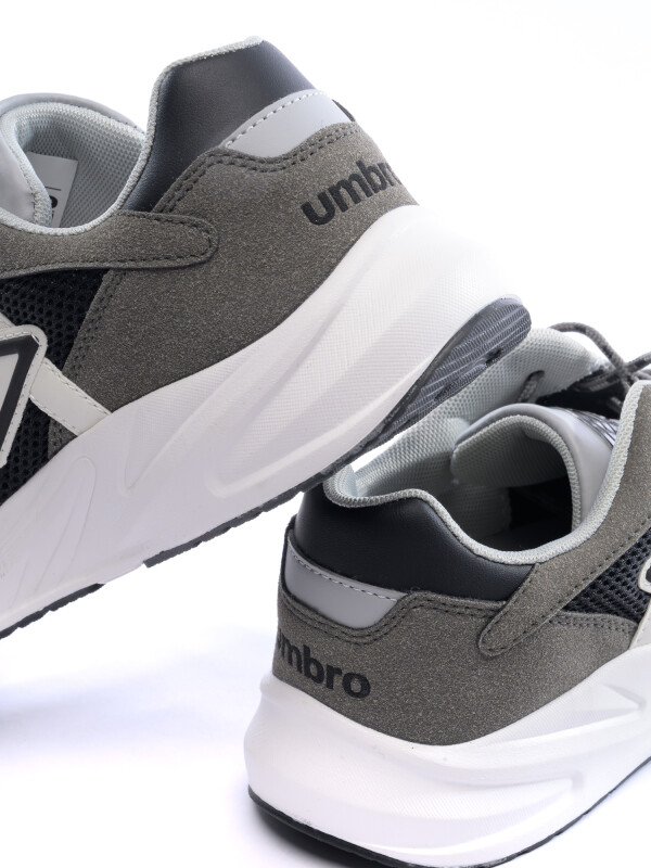 CALZADO HOOD Umbro Hombre 052