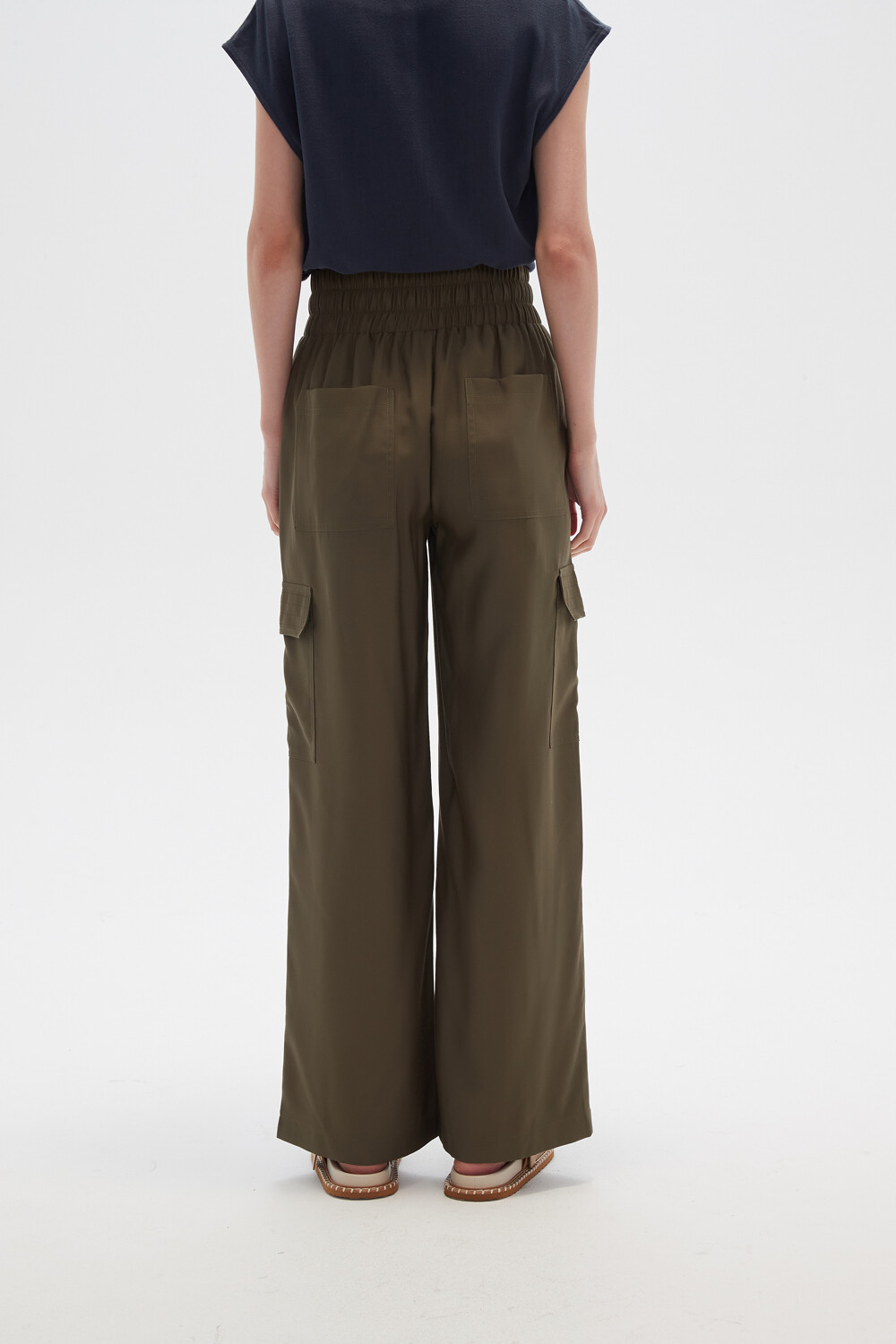 Pantalon Ubatuba Verde Oliva Oscuro