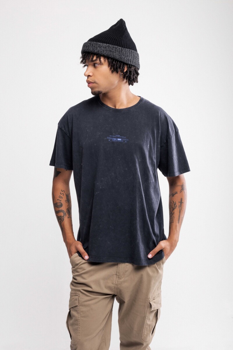 Remera oversize Viscaya Negro