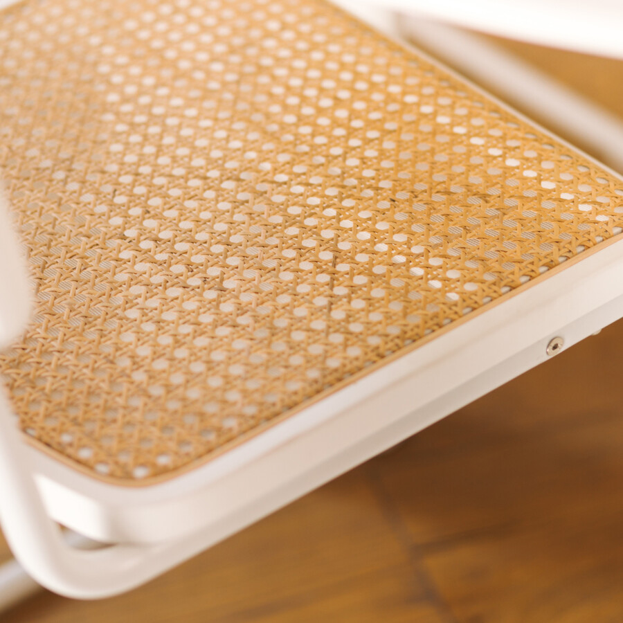 Silla Bauhaus White | EN EXHIBICION