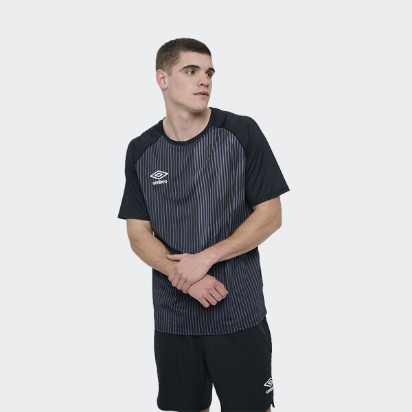 Remera Umbro Bosse Negro