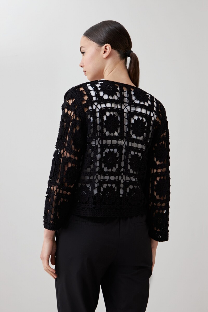 Chaqueta tejida crochet negro