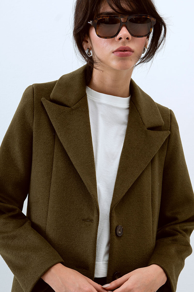 Mila Olive