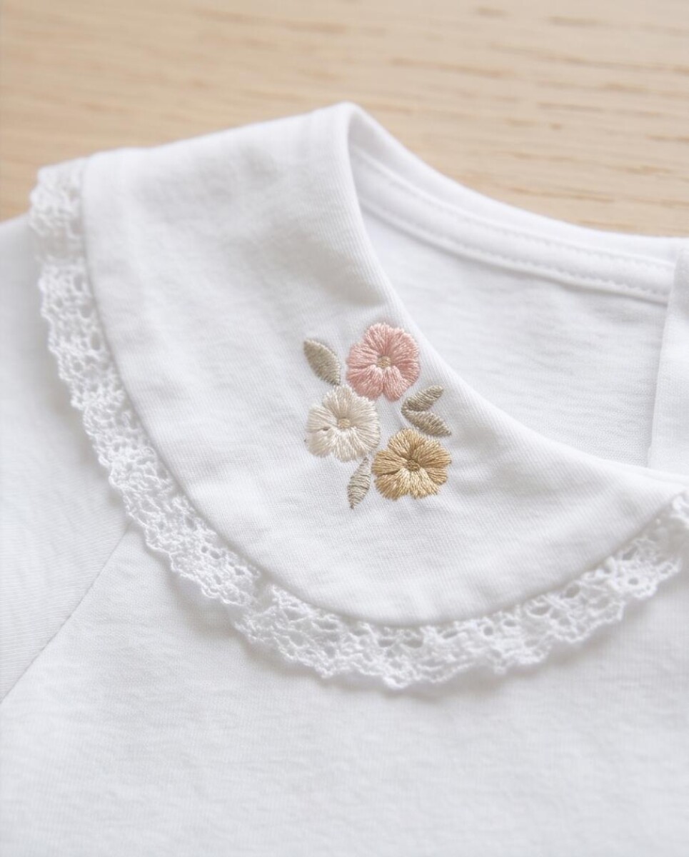 REMERA NENA 