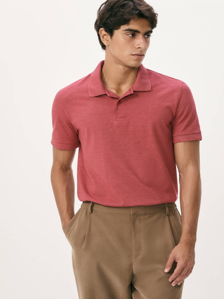 CAMISETA BÁSICA CON CUELLO - ROSA 