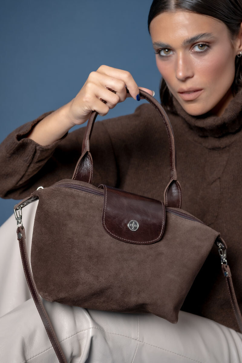 Cartera petit Chocolate gamuza