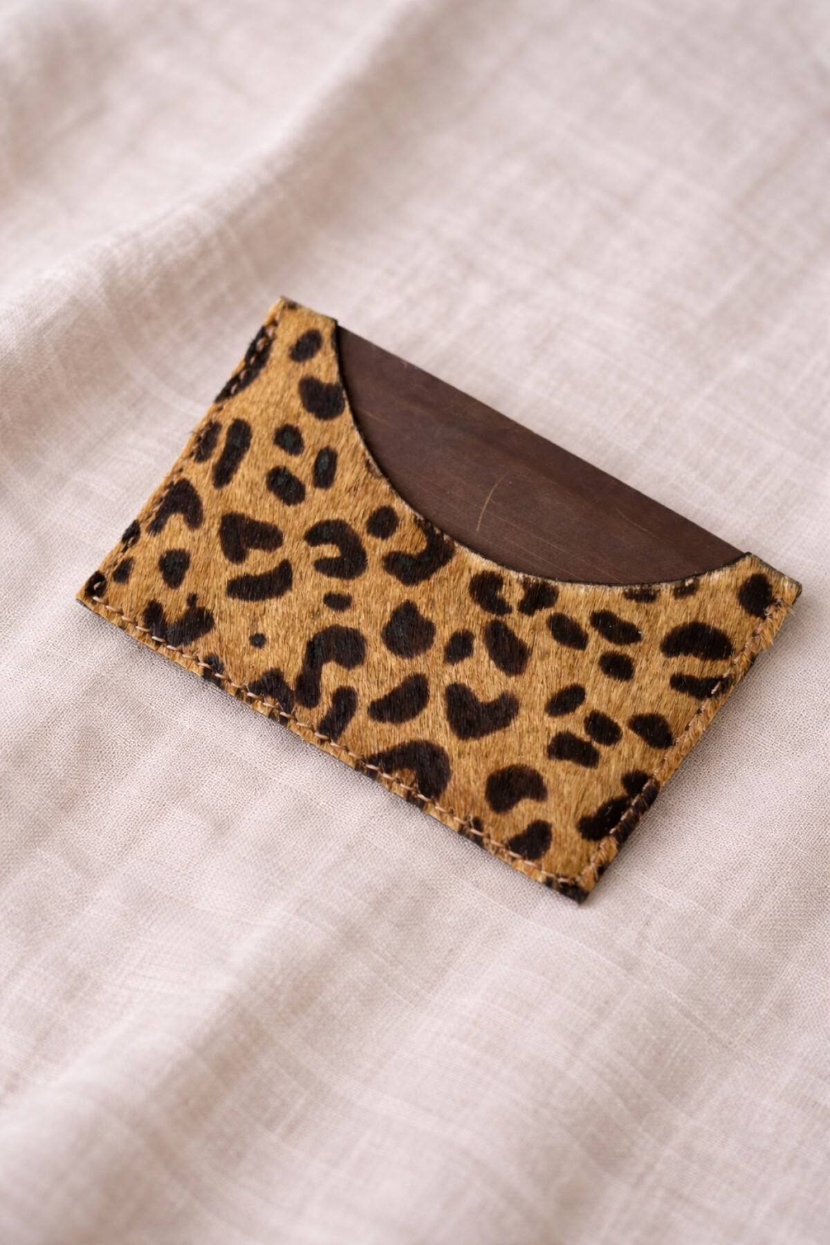 Tarjetero Print Camel