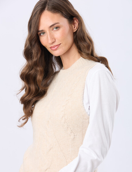 CHALECO TEJIDO DE ABRIGO Beige