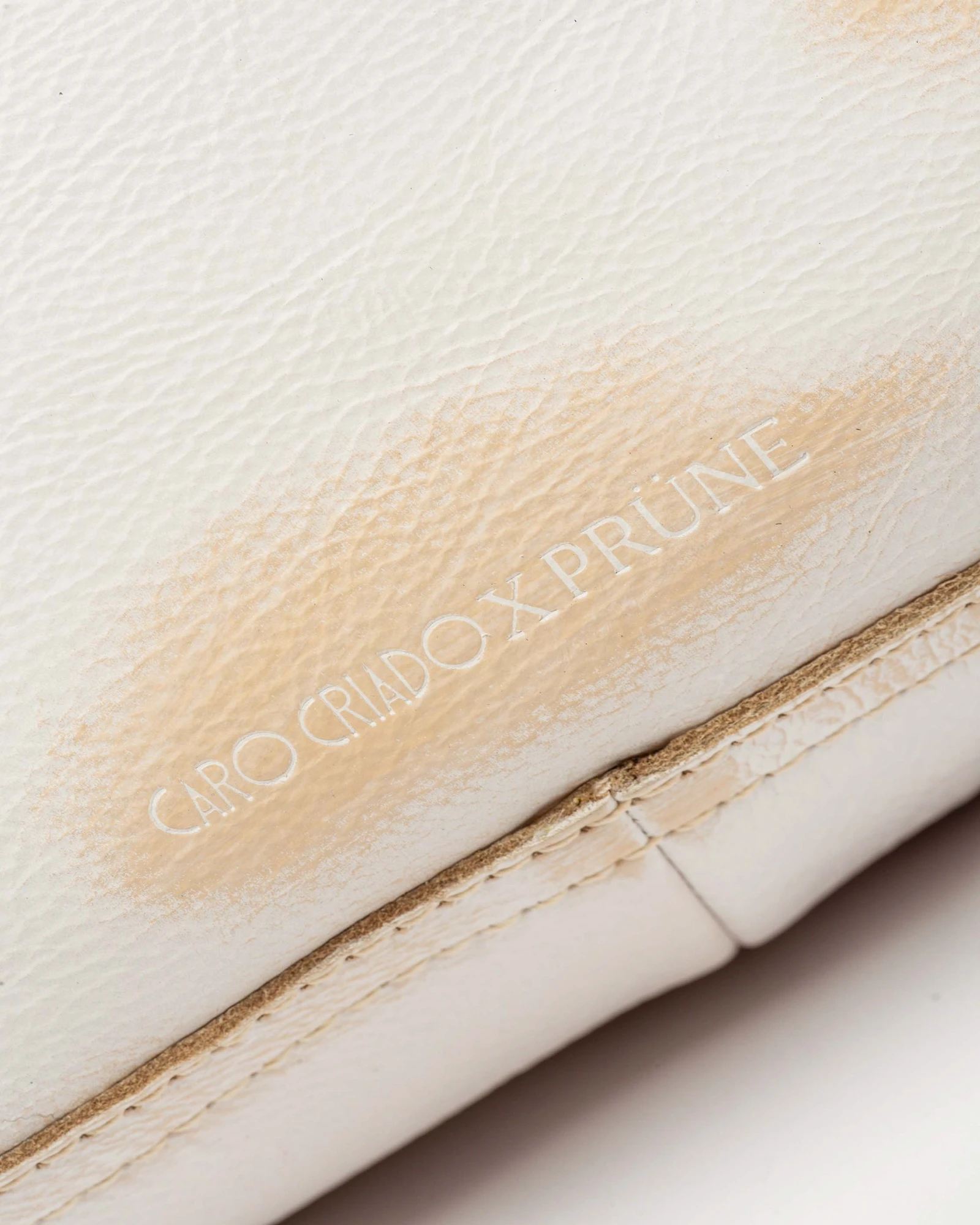 Cartera Prune