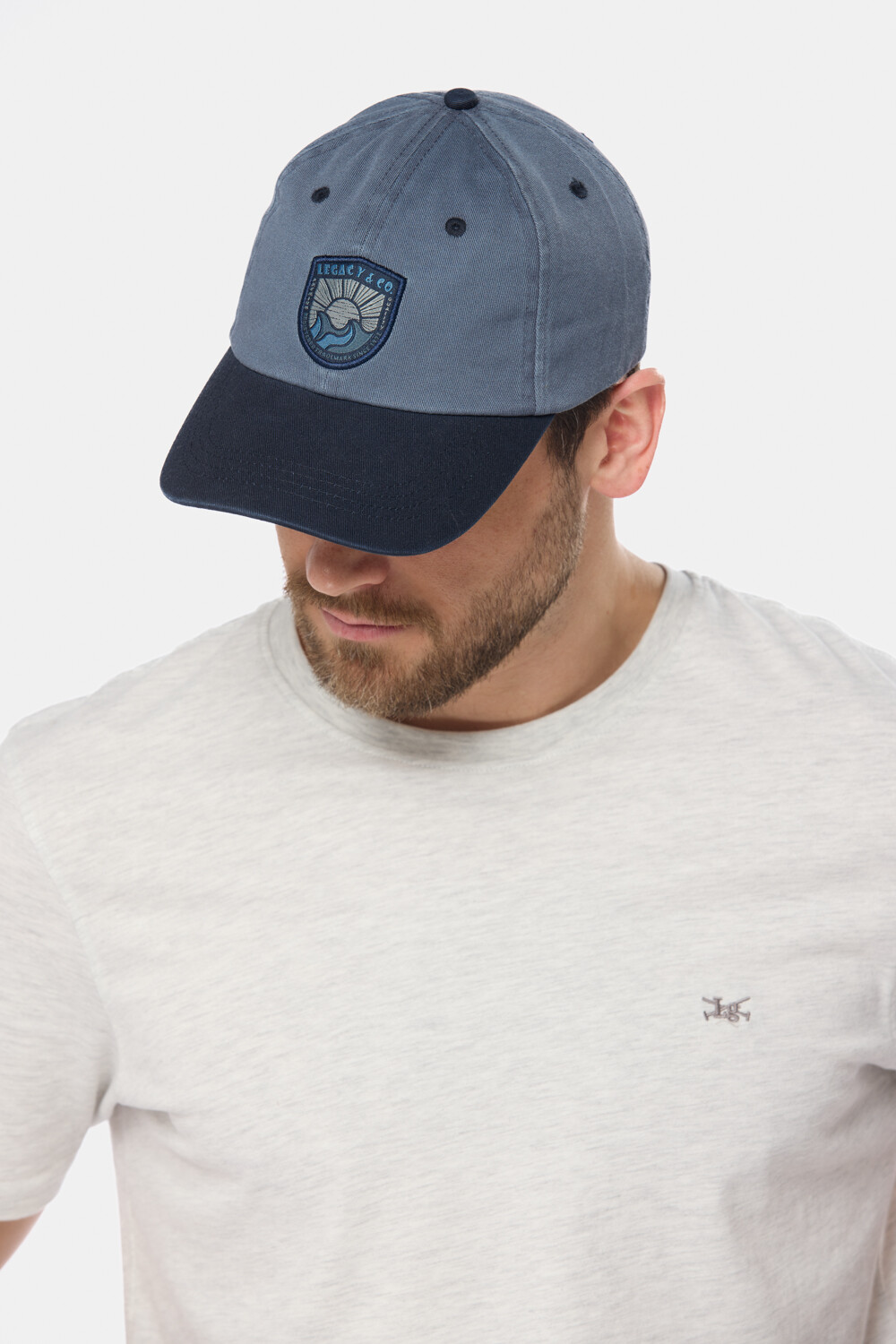 GORRO VISERA DE LONA CON PARCHE TEJIDO Piedra