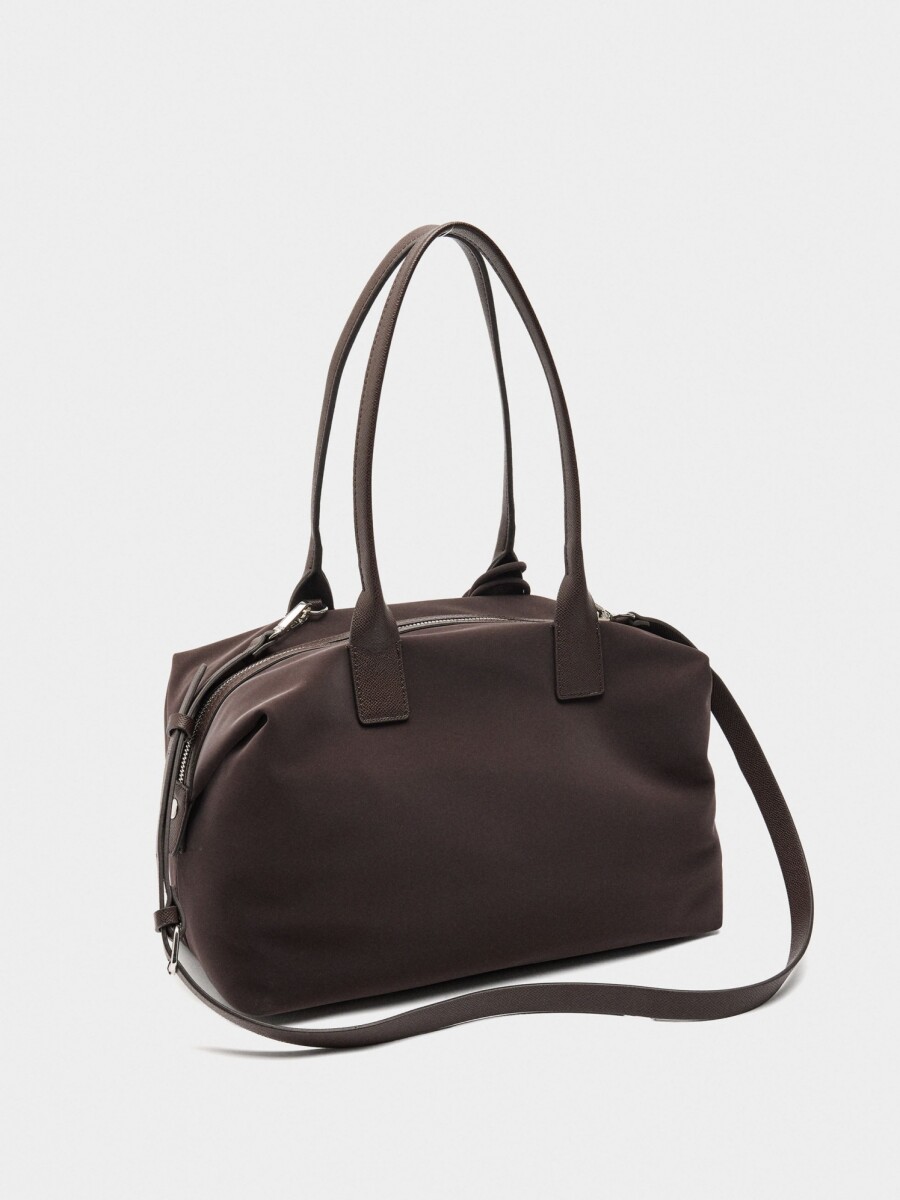 Bolso Shopper De Textura Suave Con Colgante marron
