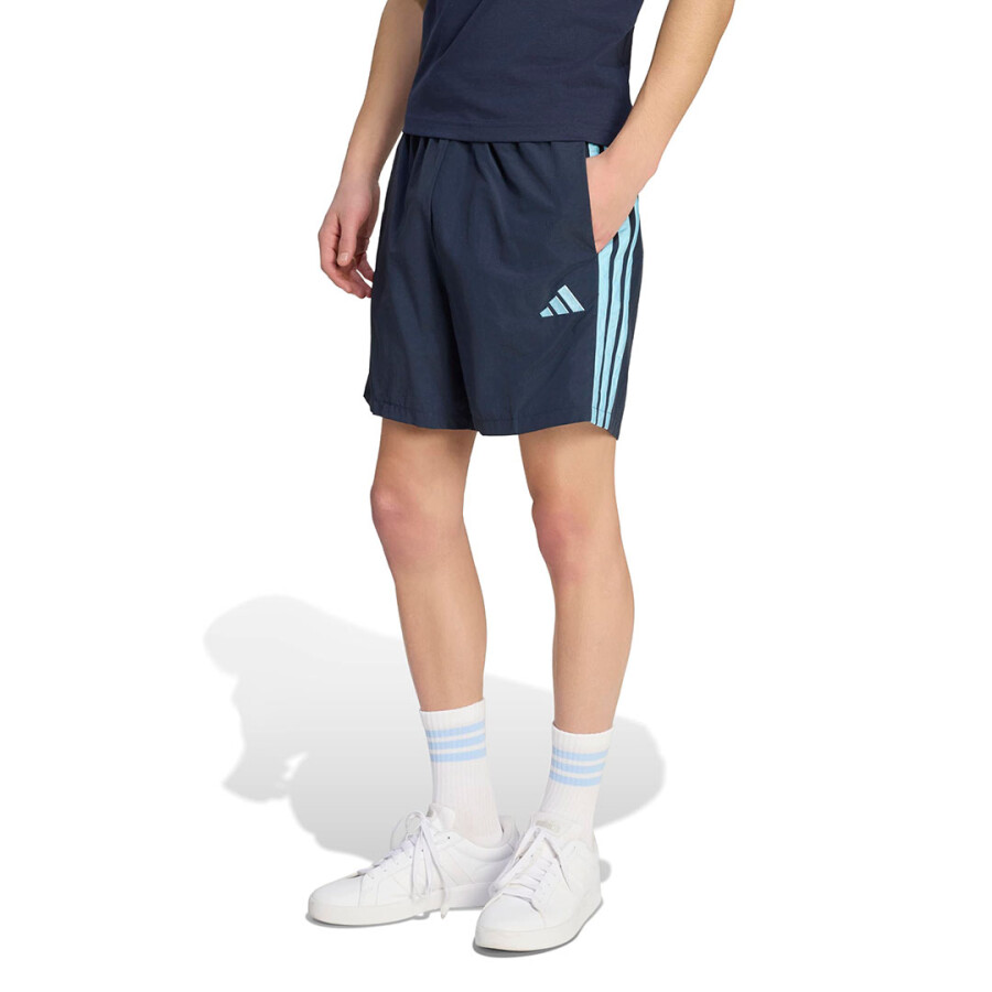 Short de Hombre Adidas Chelsea Wc M 3S Azul - Celeste
