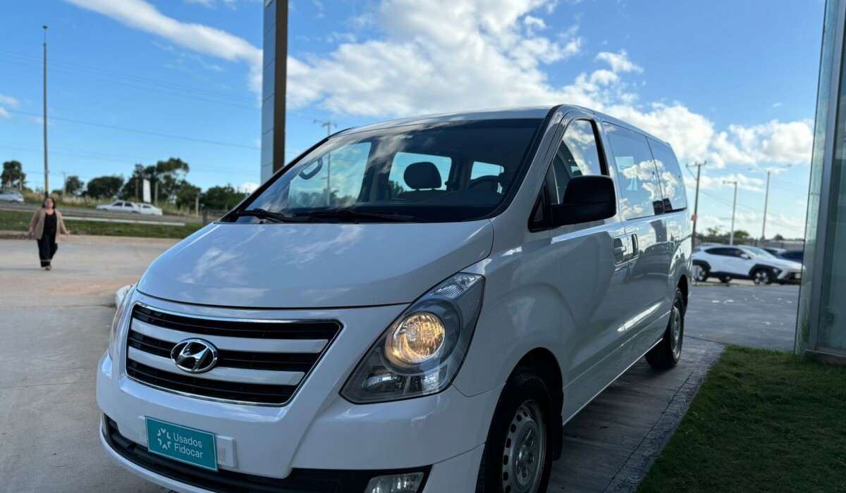 H1 12Plz Minibus Diesel - 2018 ( 9Plz COLOCADOS ) H1 12Plz Minibus Diesel - 2018 ( 9Plz COLOCADOS )