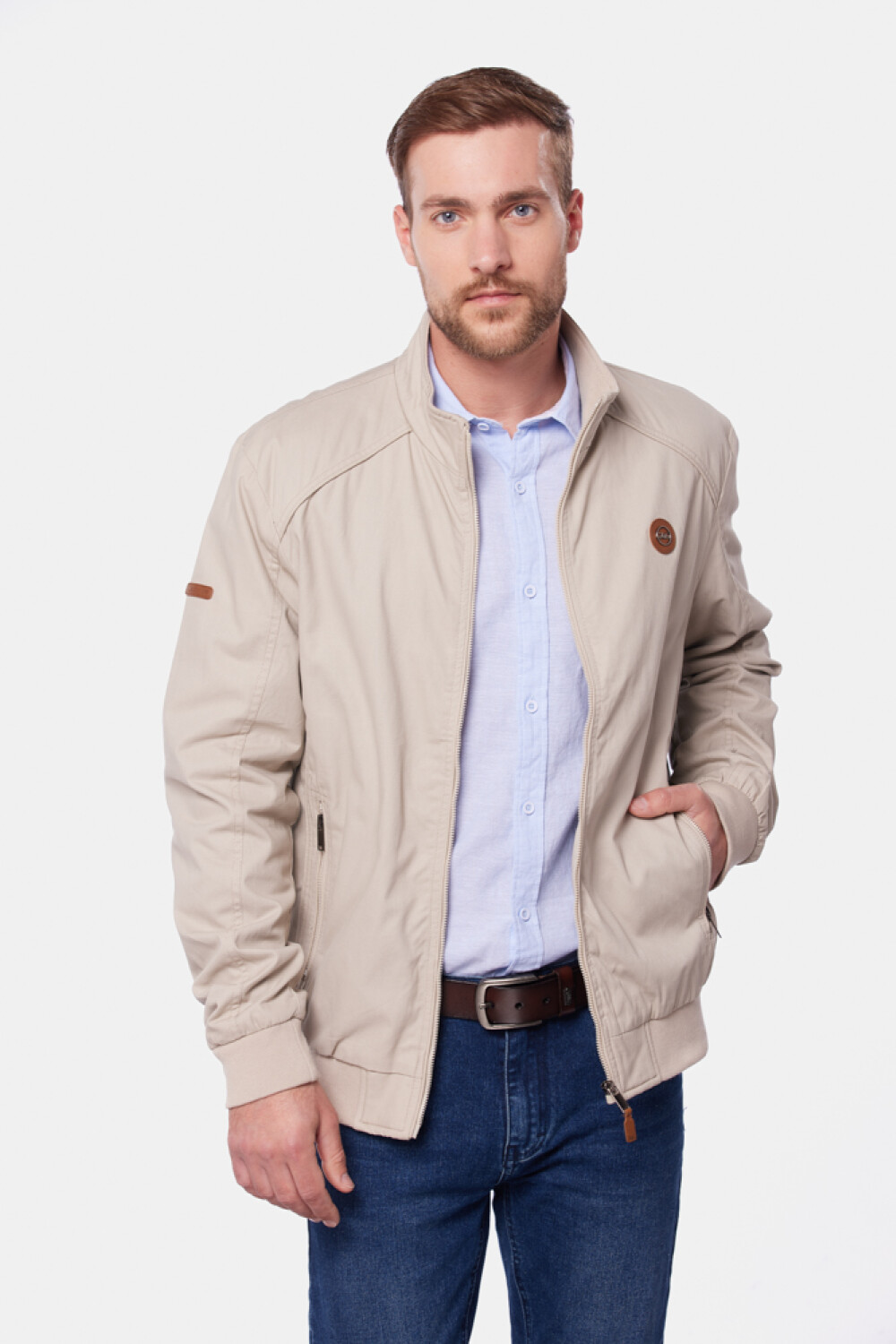 CAMPERA CASUAL DE GABARDINA Beige