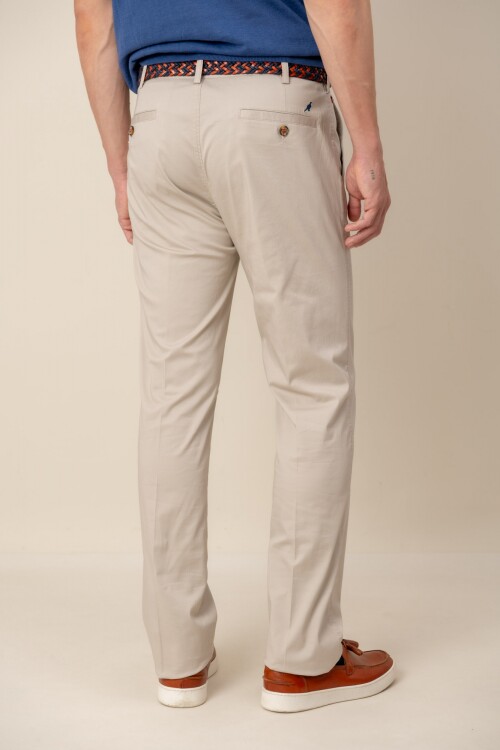 Pantalón Classic Fit Beige