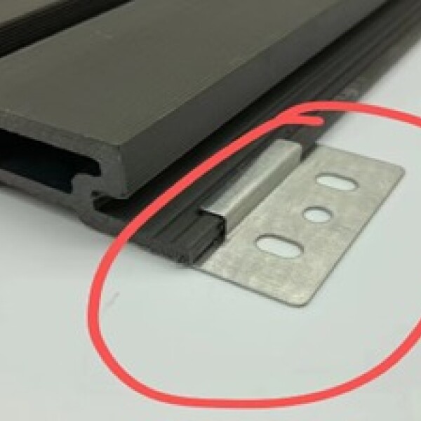 CLIP SEPARADOR EXTERIOR PARA DECK WPC (BOLSA =100 UNIDADES) Clip Separador Exterior Para Deck Wpc (bolsa =100 Unidades)