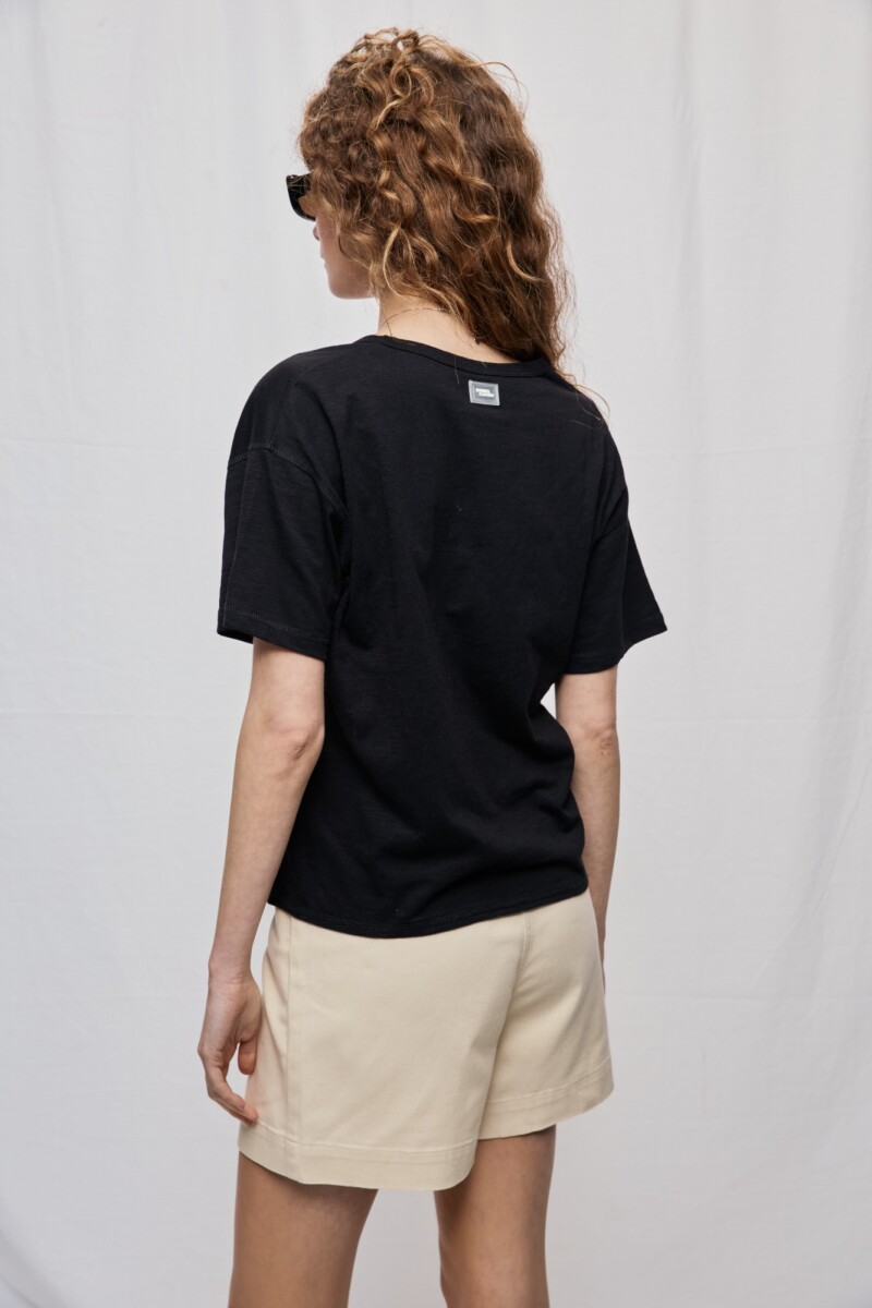 REMERA HARRY Negro