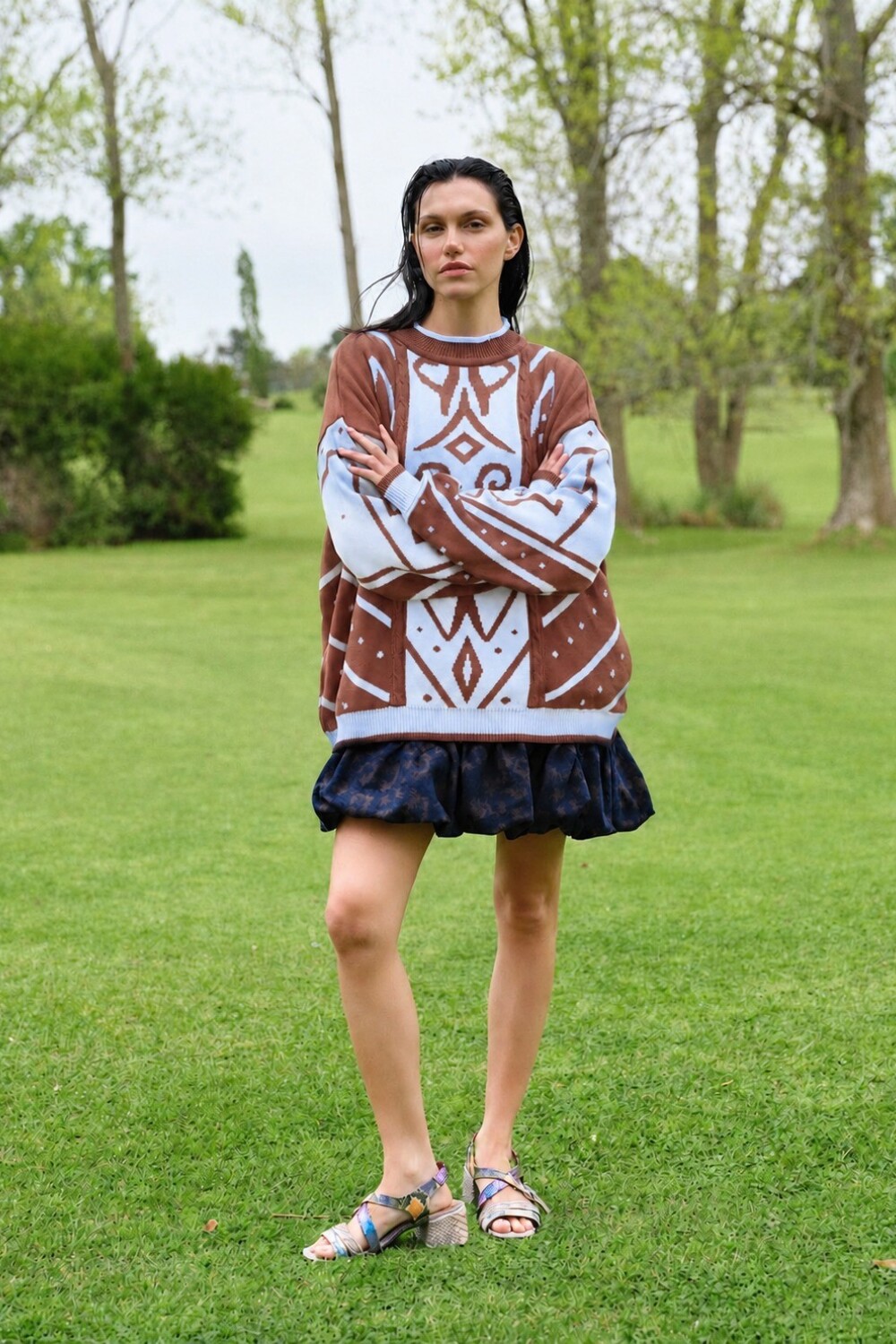 Scrollwork Sweater Celeste / Chocolate