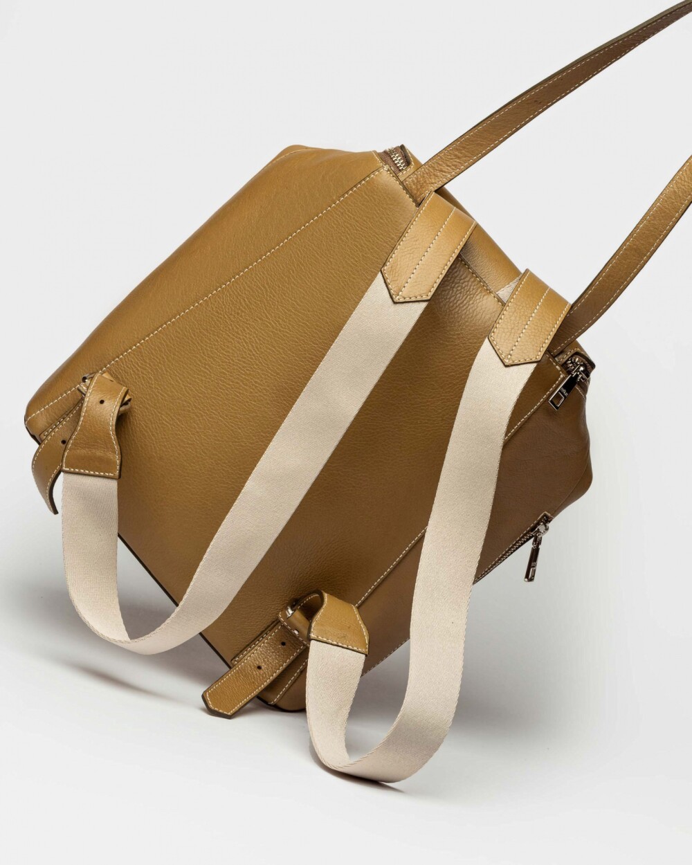 Mochila Mashenka en cuero vegetal liso Verde