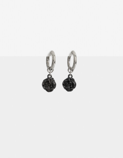 Aros Colgantes Cortos Special Price Aros Cortos Rosas Metal. - Dorado