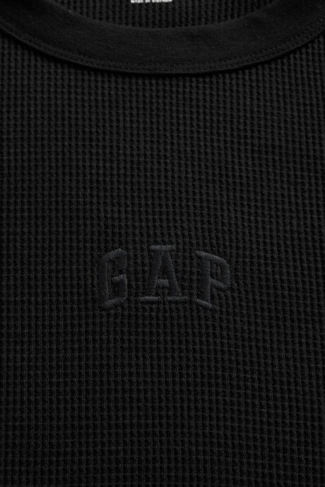 Remera Waffle Manga Larga Logo Gap Hombre Black