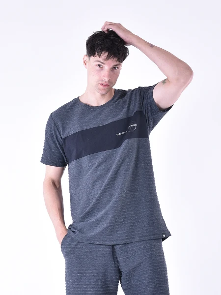 REMERA LEXUS NEGRO