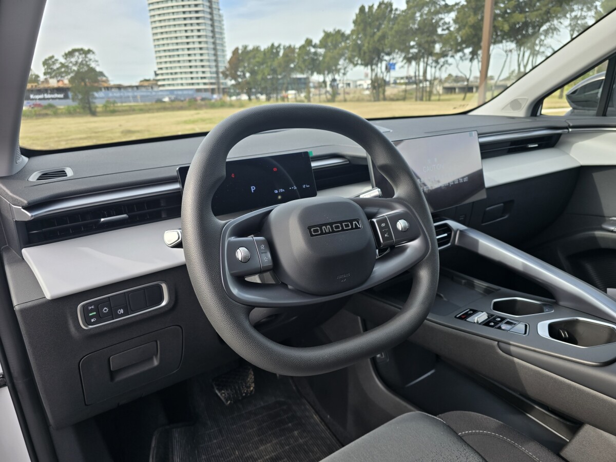 Omoda E5 Luxury Extra Full 2027 0KM | Permuta / Financia Omoda E5 Luxury Extra Full 2027 0KM | Permuta / Financia