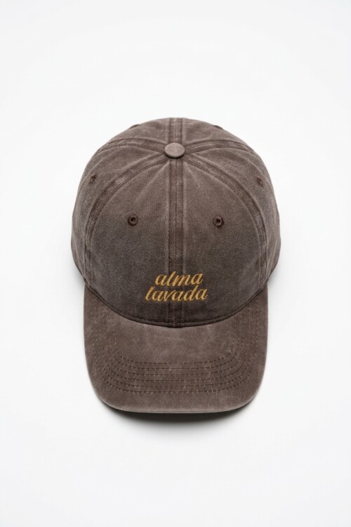 PREVENTA Cap bordado alma lavada marrón