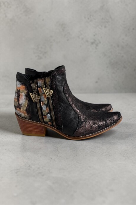 Bota Eva Negro Jaspeado Con Arte Pintado A Mano Bota Eva Negro Jaspeado Con Arte Pintado A Mano