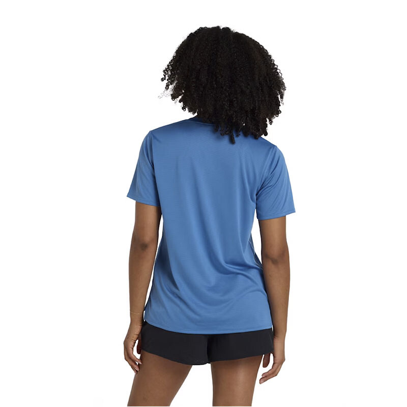 Remera New Balance Sport Essentials Azul