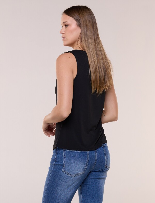 Musculosa Con Broche NEGRO