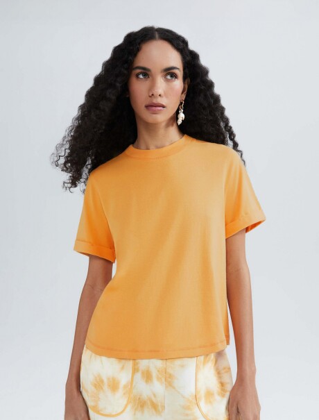 BLUSA BÁSICA CON PLIEGE NARANJA