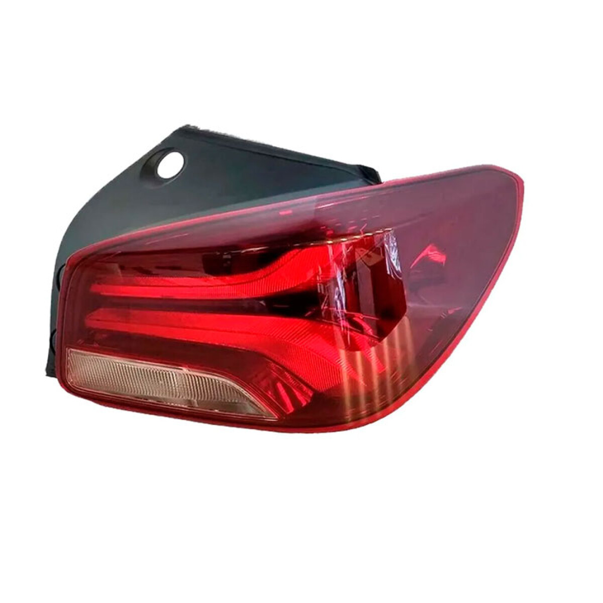 FAROL CHEVROLET ONIX 2024/ TRAS. DER. LED - 
