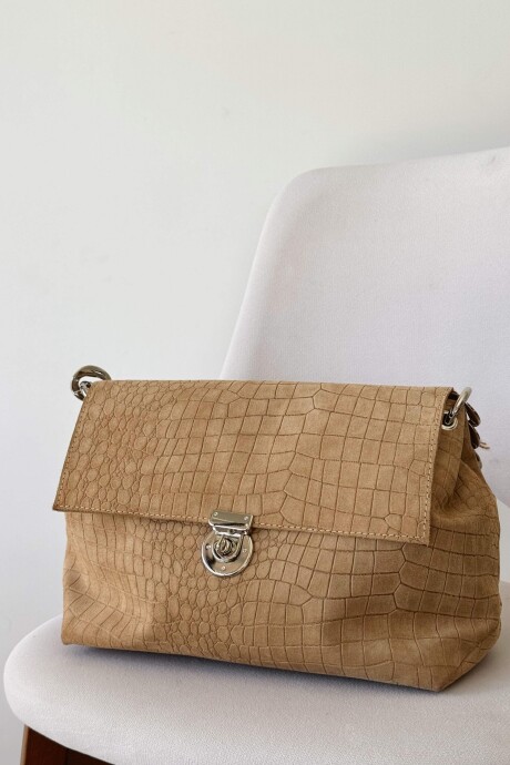 Charlotte Suela Croco