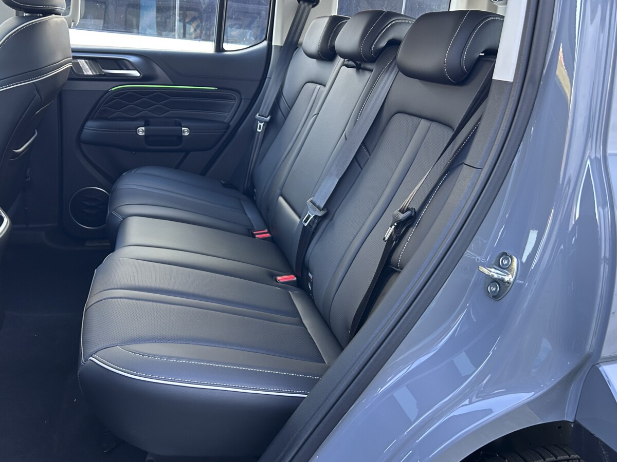 GWM Tank 300 HEV 2.0 2026 0KM | Permuta / Financia GWM Tank 300 HEV 2.0 2026 0KM | Permuta / Financia