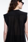 CAMISA SIN MANGAS Negro
