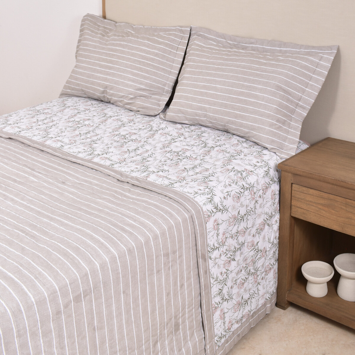 Cubrecama Ava 200 Hilos Flores Rosa - 290x240 