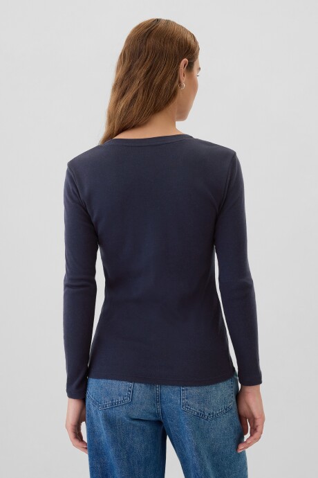 Remera Básica Cuello V Mujer Navy Uniform
