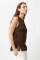 Top calado con flecos chocolate