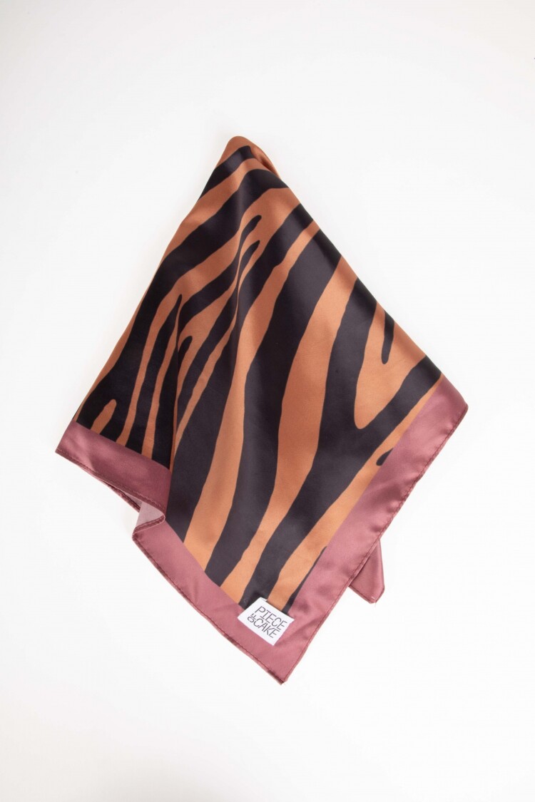 PAÑUELO KAI Zebra