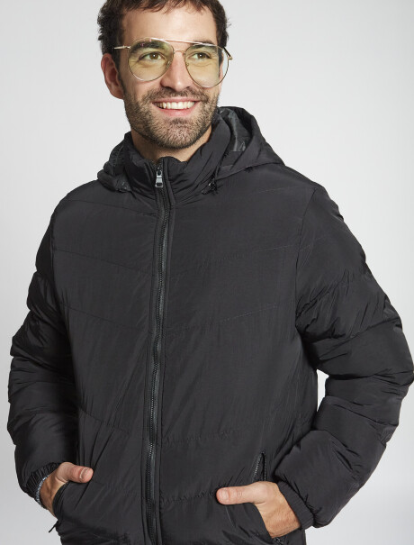 Campera nylon negro