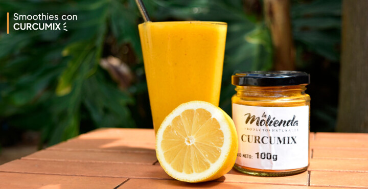 ¡Smoothies con CURCUMIX!