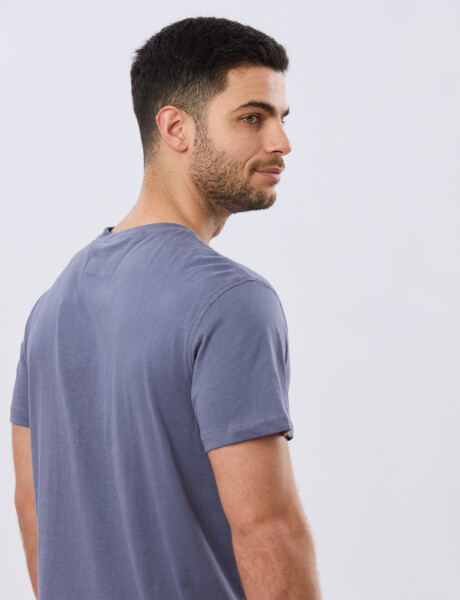 REMERA BÁSICA DE ALGODÓN Indigo