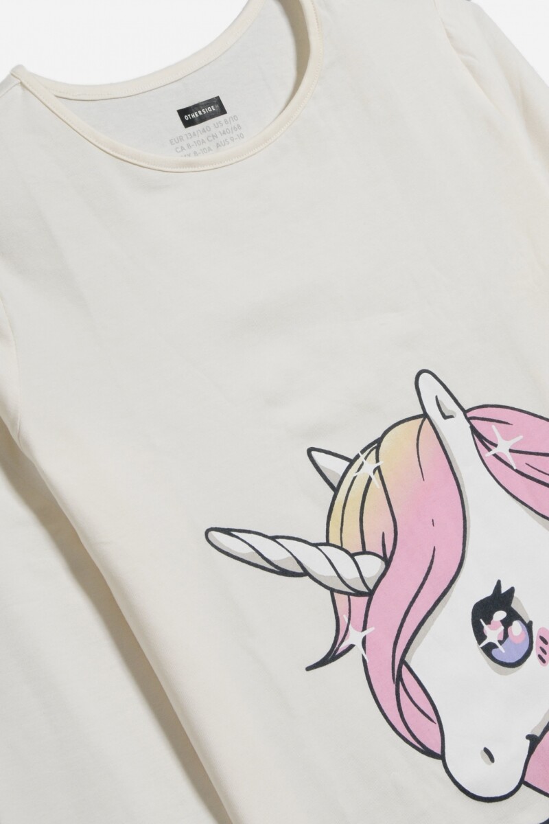 Remera m/l Unicornios CRUDO