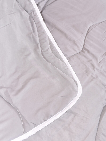 CUBRE CAMA LISO 1 PLAZA 150 x 230CM GRIS CLARO