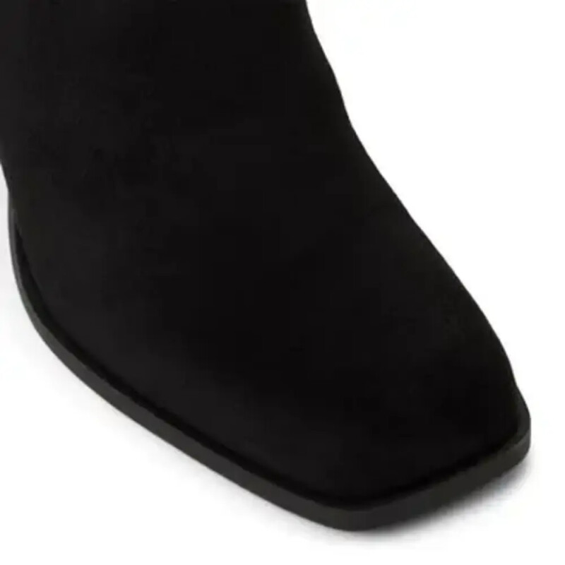 MADALYNNE BLACK BLACK