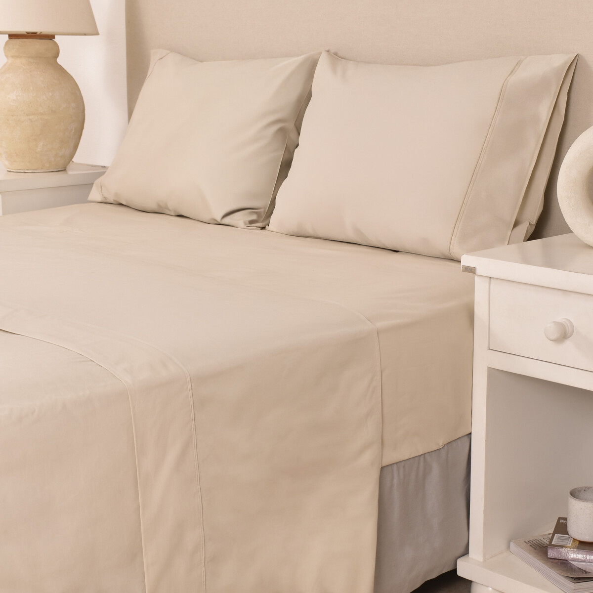 Juego de Sábana 200 hilos Basic Color Beige (Altura del Colchón: 30 cm) - Full 