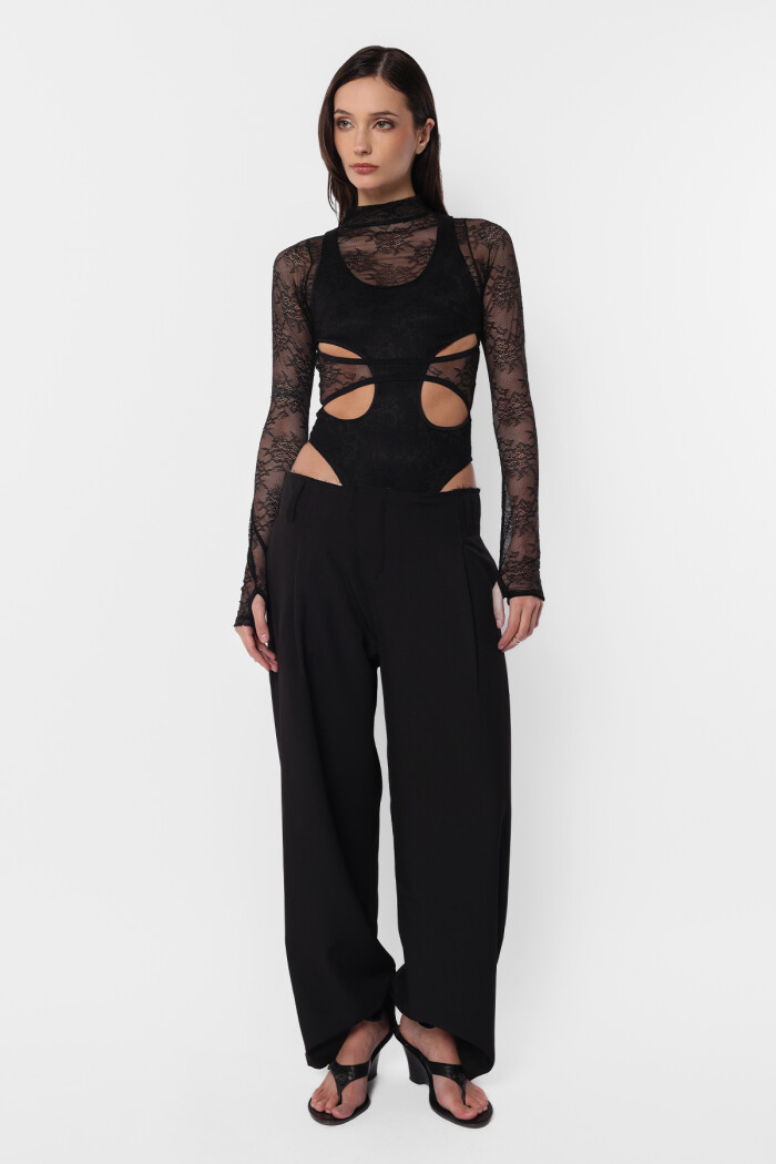 Body Skims Negro