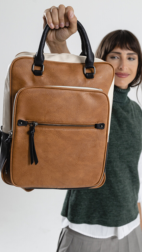 MOCHILA CARACAS SUELA ARENA Y NEGRO
