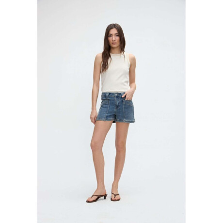 Short Felicia Blue